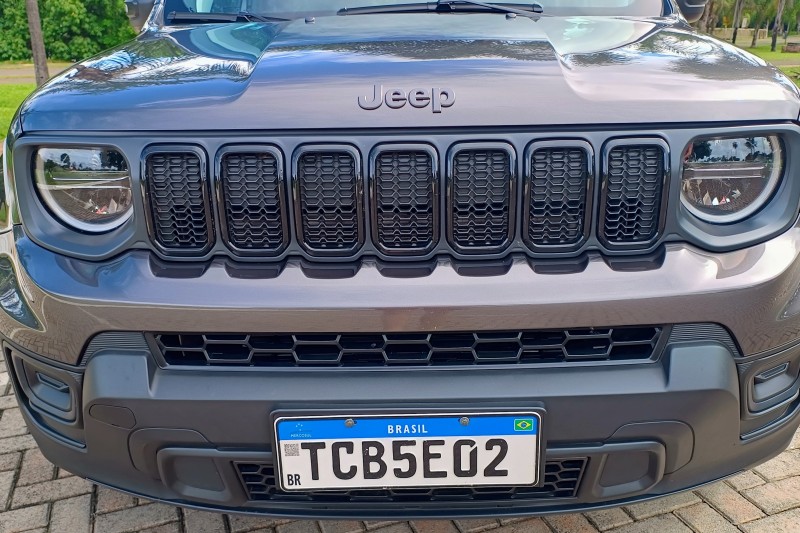 Jeep Renegade Sport Altitude.
