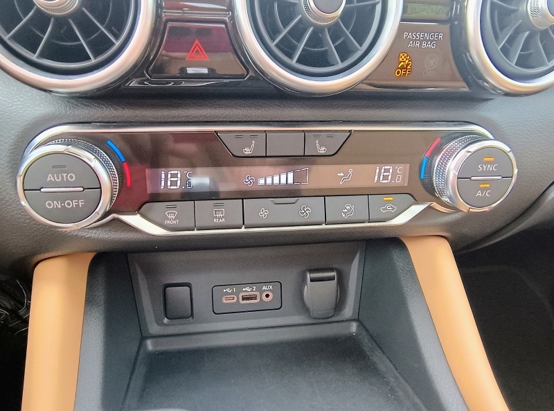 Nissan Sentra Exclusive.