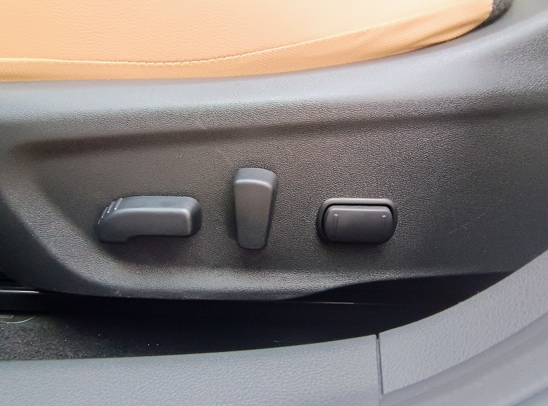 Nissan Sentra Exclusive.
