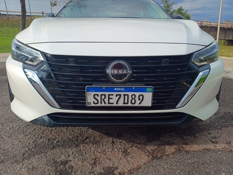Nissan Sentra Exclusive.