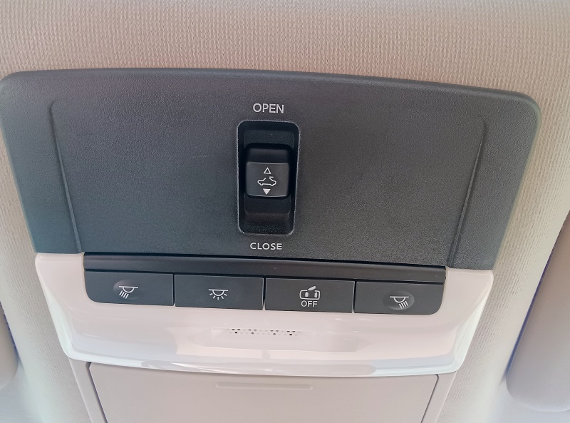 Nissan Sentra Exclusive.