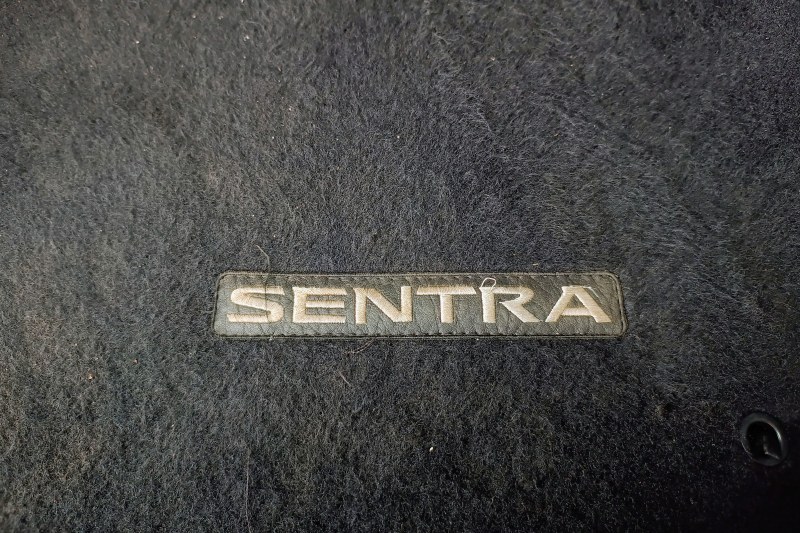 Nissan Sentra Exclusive.