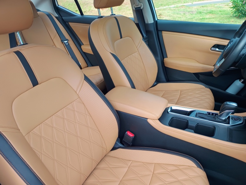 Nissan Sentra Exclusive.