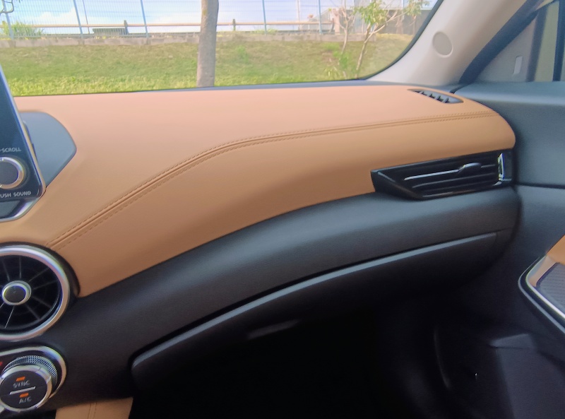 Nissan Sentra Exclusive.