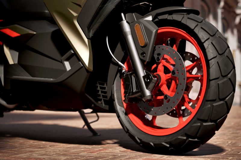 BMW Motorrad C 400 X.