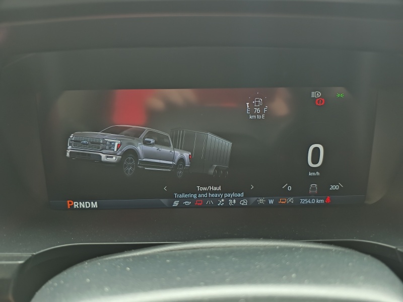 Ford F-150 Lariat.