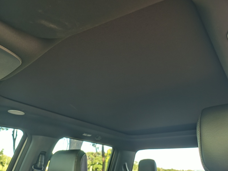 Ford F-150 Lariat.