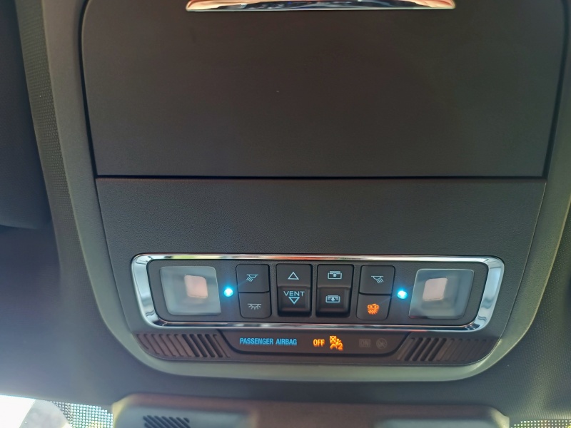 Ford F-150 Lariat.
