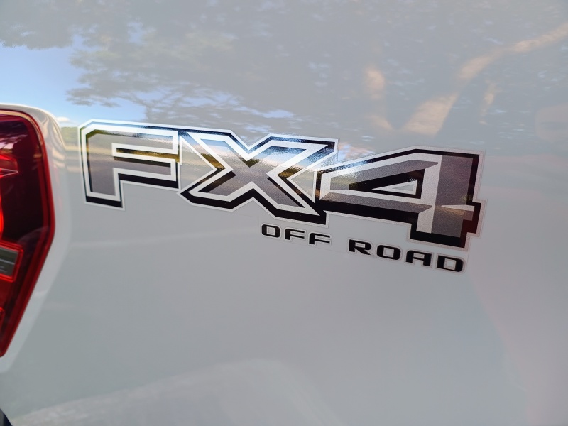 Ford F-150 Lariat.