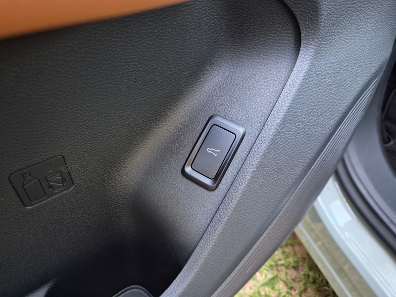 Ford Territory.
