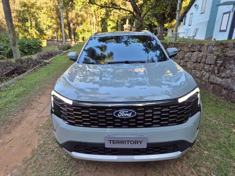 Ford Territory.
