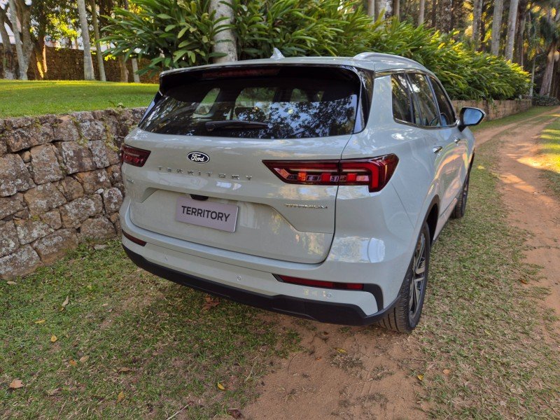 Ford Territory.
