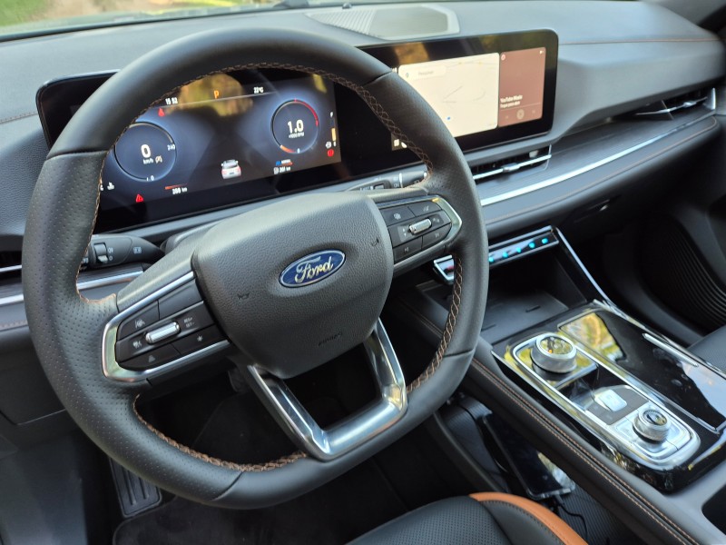 Ford Territory.