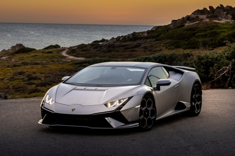 Lamborghini Huracan Tecnica 2023.