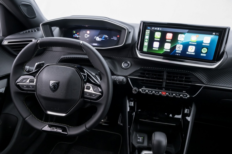 Peugeot 2008 GT T200 Hybrid AT.