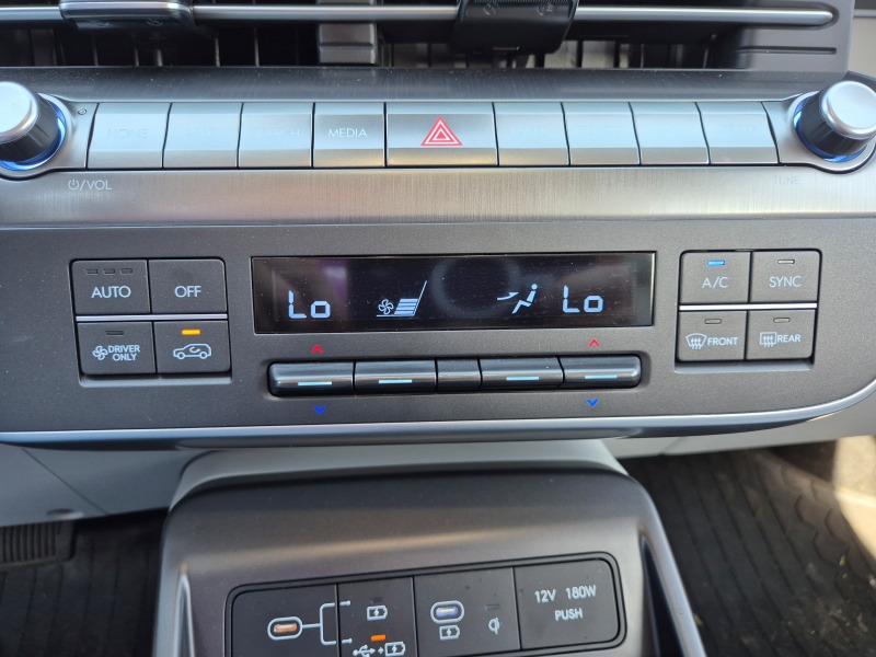 Hyundai Kona.