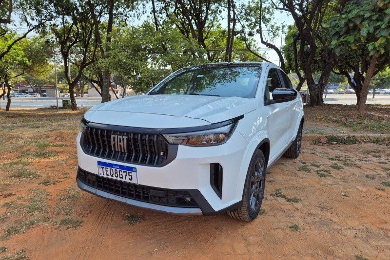 Fiat Fastback Impetus Hybrid.