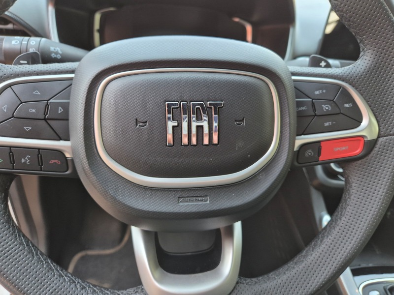 Fiat Fastback Impetus Hybrid.
