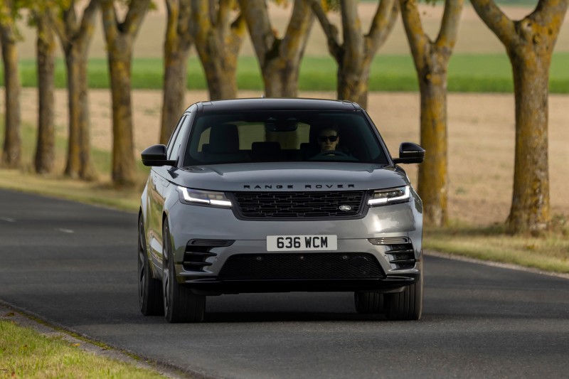 Range Rover Velar Autobiography.