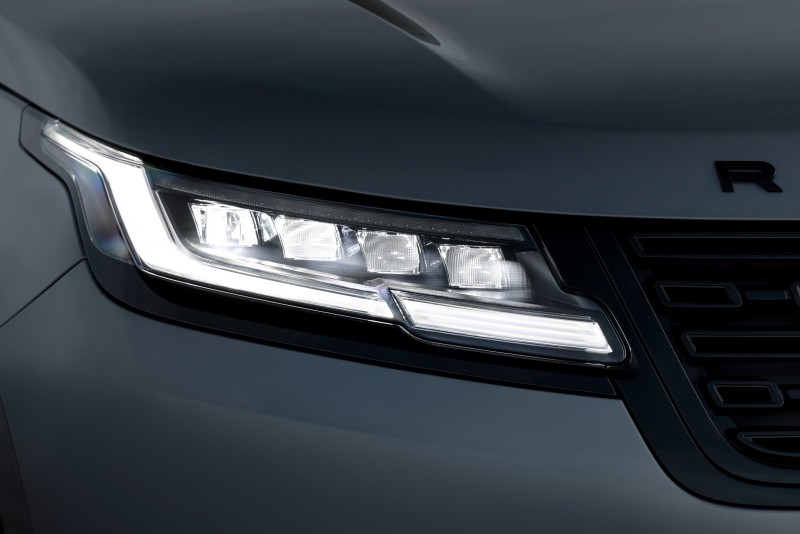 Range Rover Velar Autobiography.