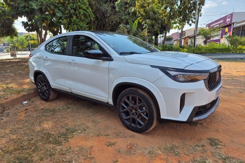 Fiat Fastback Impetus Hybrid.