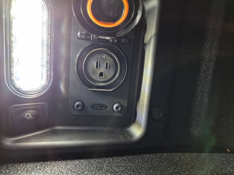 Ford Maverick Tremor.