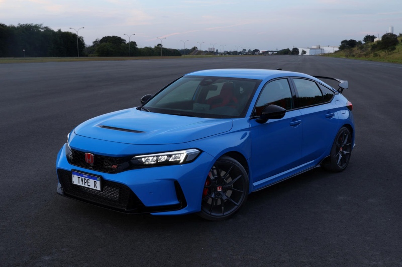 Honda Civic Type-R.