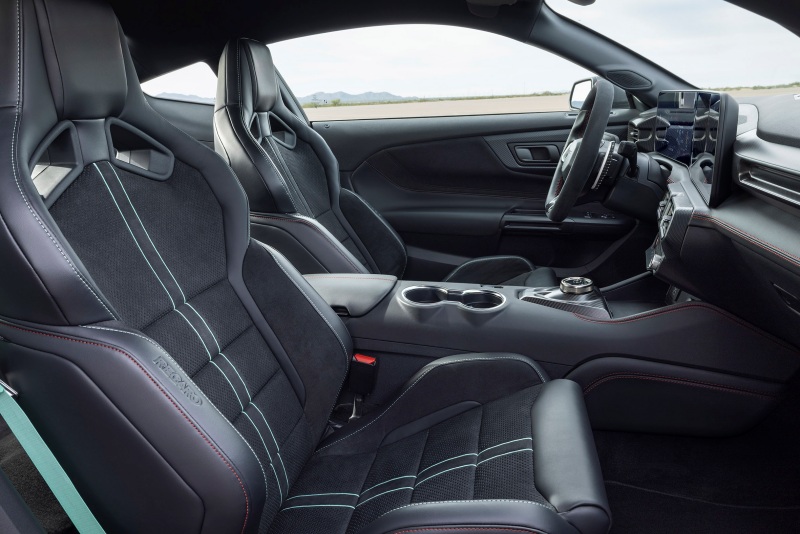 Ford Mustang Dark Horse SC.