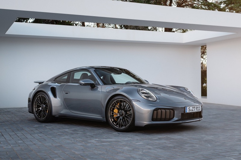 Porsche 911.
