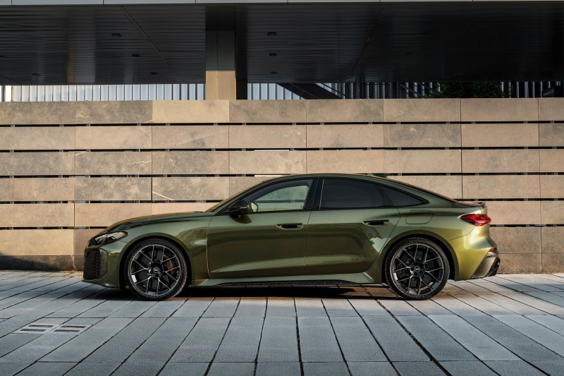 Audi RS5 Sedan.