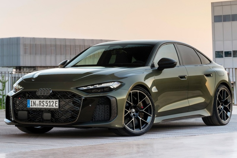 Audi RS5 Sedan.