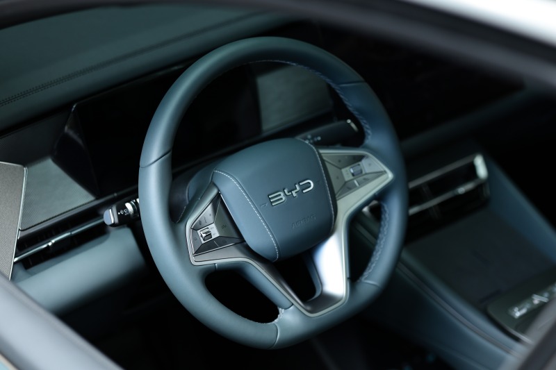 BYD Atto 8.