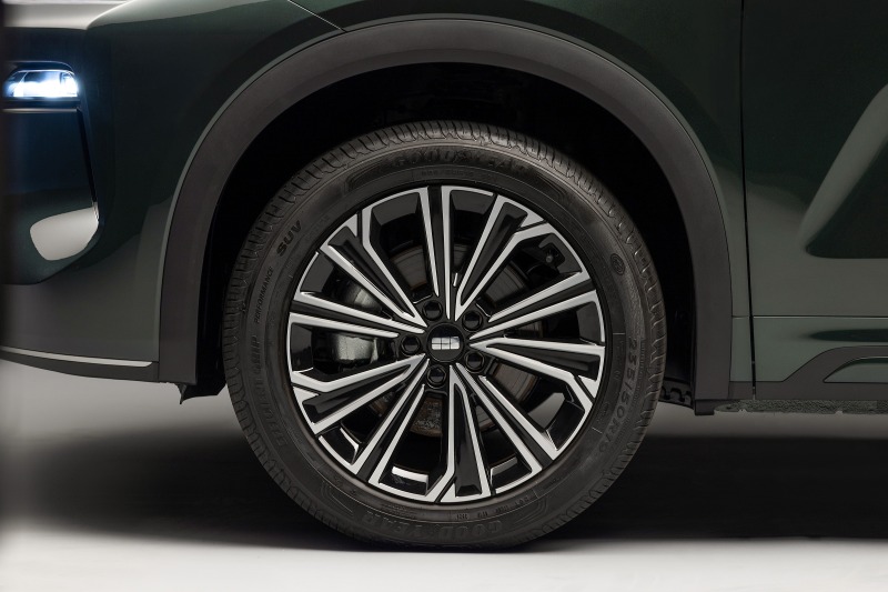 Geely EX5 EM-i.