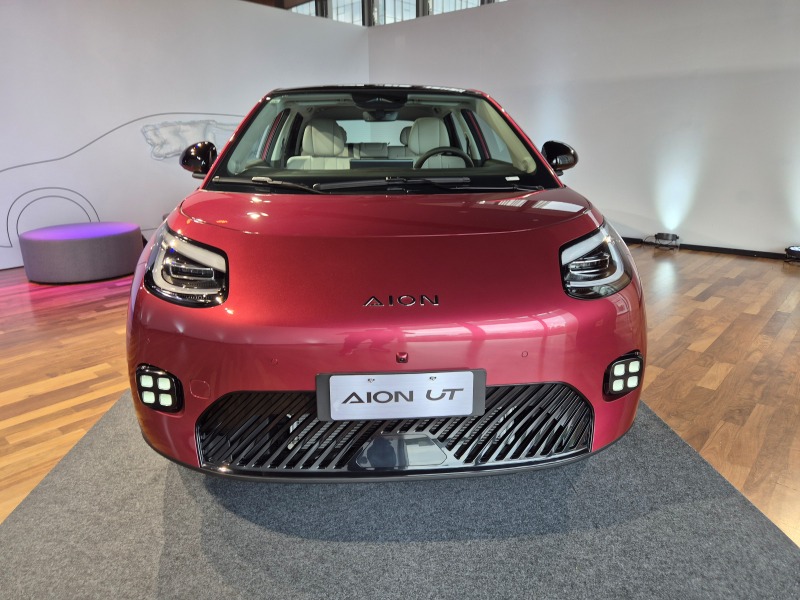 GAC Aion UT.