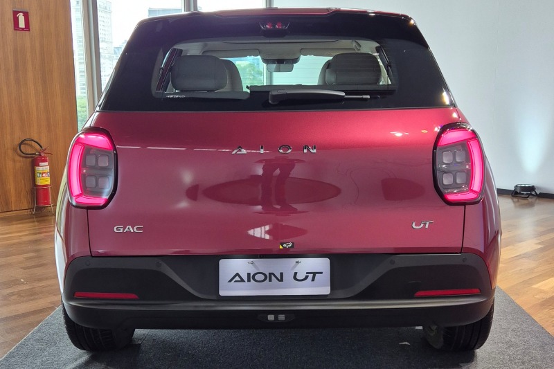 GAC Aion UT.