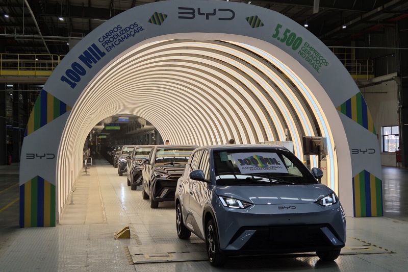 BYD Dolphin 100 mil na planta da marca em Camaçari (BA).