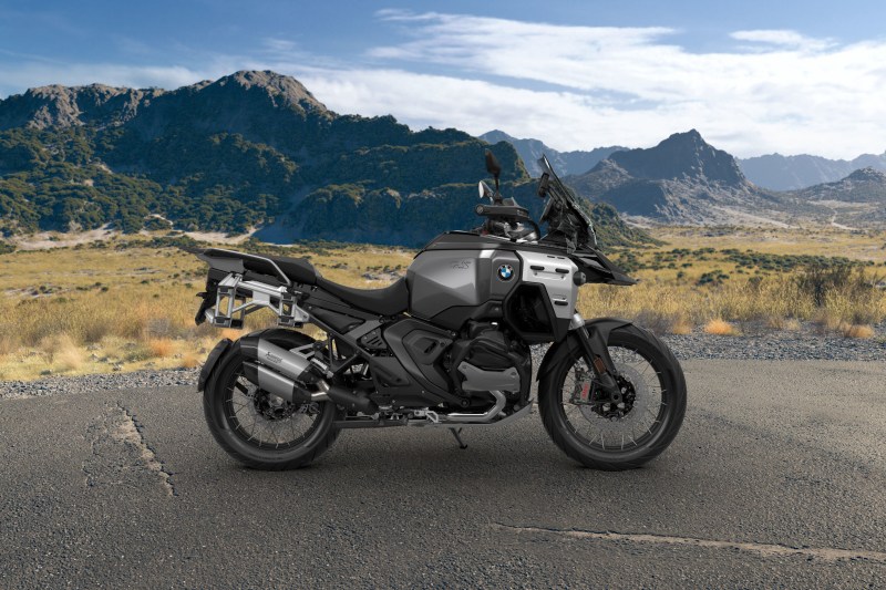 BMW Motorrad R 1300 GS Adventure Triple Black ASA com Kit Baixo.
