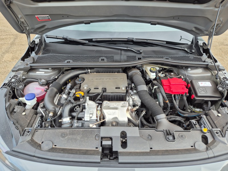 Peugeot 208 GT Hybrid.