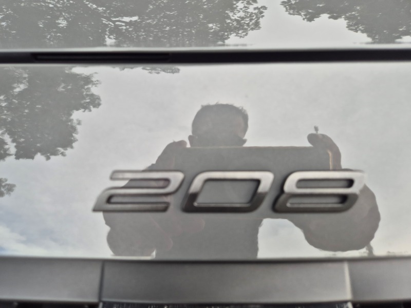 Peugeot 208 GT Hybrid.