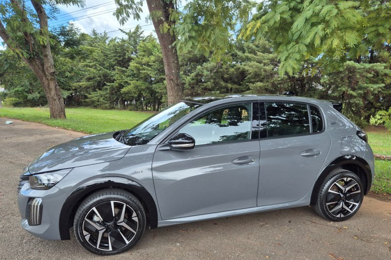 Peugeot 208 GT Hybrid.