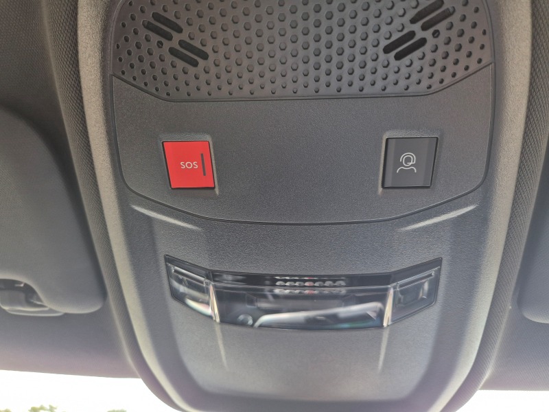 Peugeot 208 GT Hybrid.