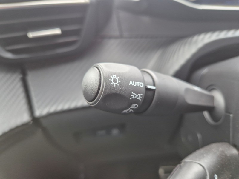 Peugeot 208 GT Hybrid.